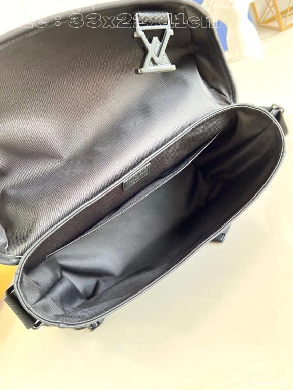 Affordable LOUIS Voyager PM-33*22.5*11CM VUITTON Messenger 0802